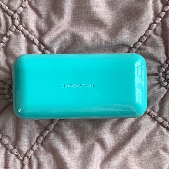 Tiffany & Co. Accessories - Tiffany sunglasses case